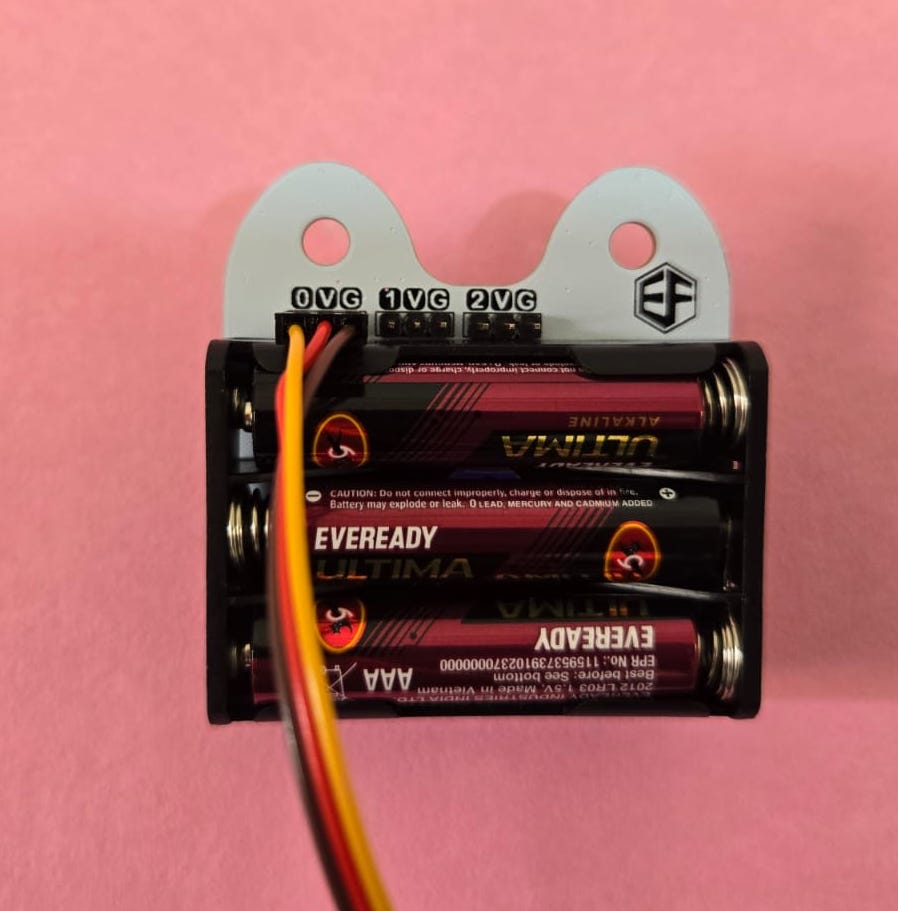 Servo connected to P0 of expansion Board