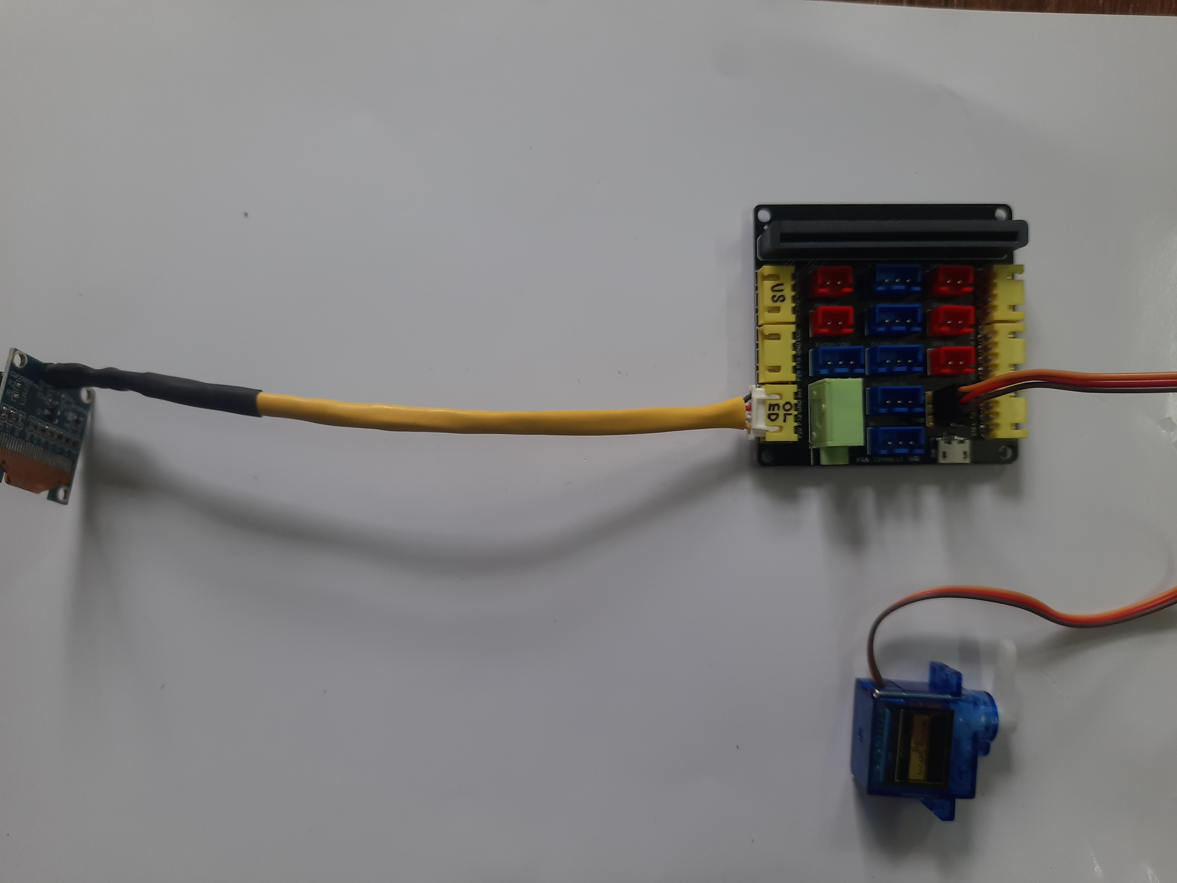 Servo and OLED connection